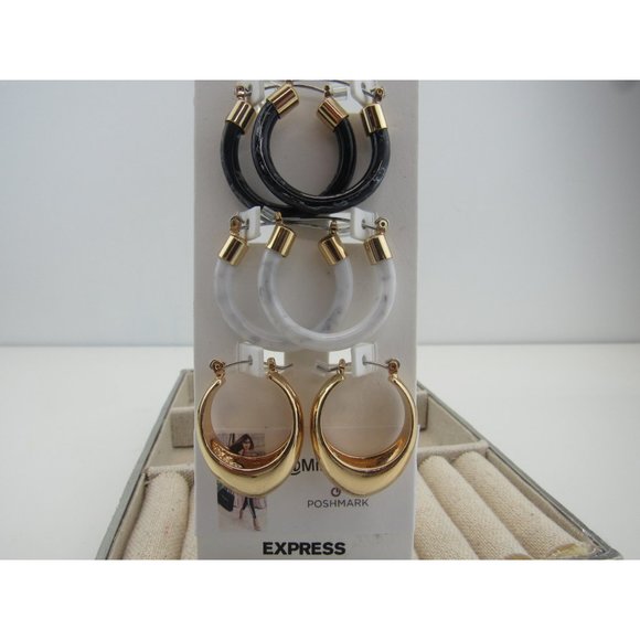 NEW WITH TAGS EXPRESS SET OF 3 SHINY GOLD HOOP EARRING SET - Picture 3 of 3